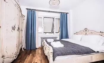 *** Hotel Tarus Bosphorus Apartments Cihangir Istanbul Turkey